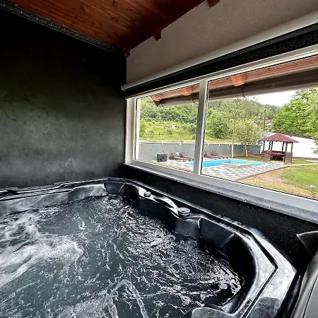 Rijeka - Spacious 4br With Jacuzzi And Pool 빌라