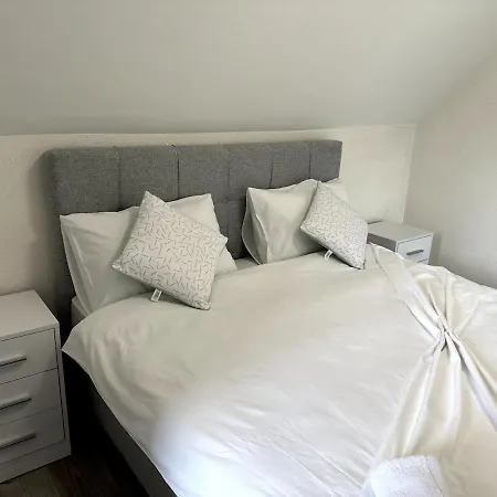 Rijeka - Spacious 4br With Jacuzzi And Pool Kijevo