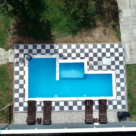 빌라 Rijeka - Spacious 4br With Jacuzzi And Pool