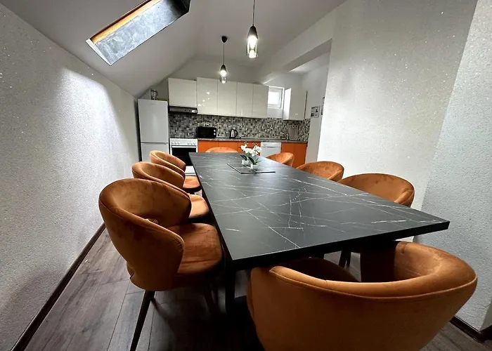 Villa Rijeka - Spacious 4br With Jacuzzi And Pool *