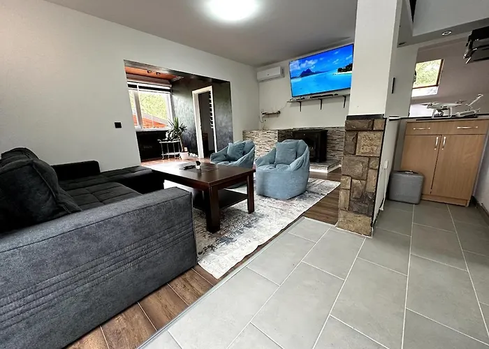 Rijeka - Spacious 4br With Jacuzzi And Pool * Kijevo