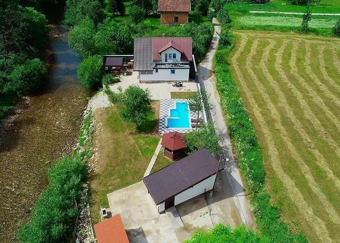Rijeka - Spacious 4br With Jacuzzi And Pool Villa Kijevo