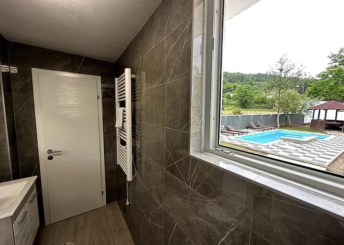 Rijeka - Spacious 4br With Jacuzzi And Pool