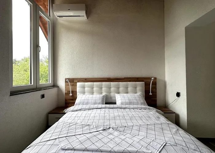 Rijeka - Spacious 4br With Jacuzzi And Pool Villa