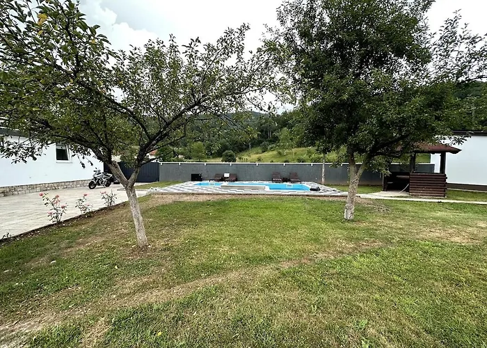 Rijeka - Spacious 4br With Jacuzzi And Pool Villa Kijevo