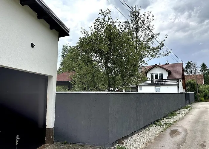 Rijeka - Spacious 4br With Jacuzzi And Pool