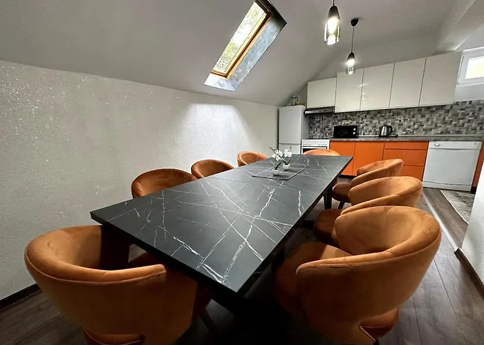 Villa Rijeka - Spacious 4br With Jacuzzi And Pool *