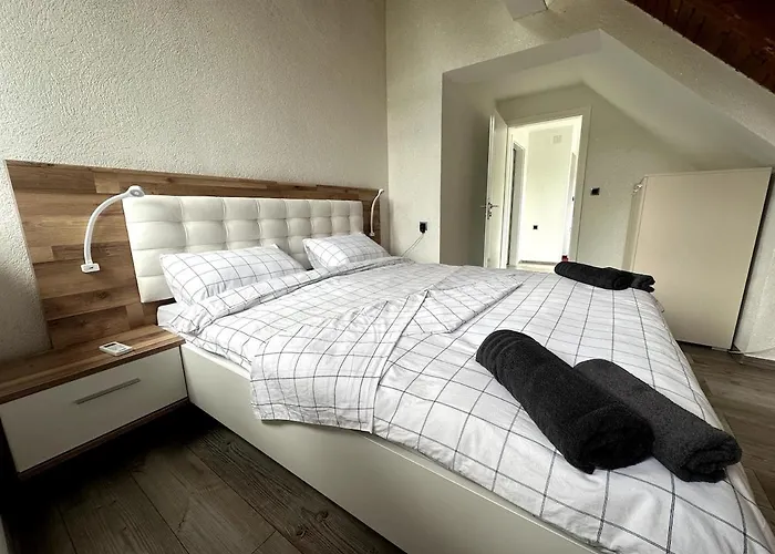 Rijeka - Spacious 4br With Jacuzzi And Pool Kijevo