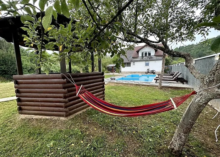 Rijeka - Spacious 4br With Jacuzzi And Pool Kijevo