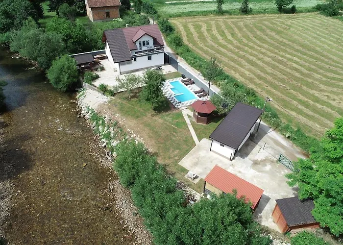 Rijeka - Spacious 4br With Jacuzzi And Pool